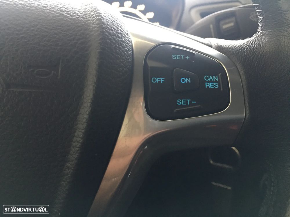 Ford Fiesta 1.0 Celebration - 10