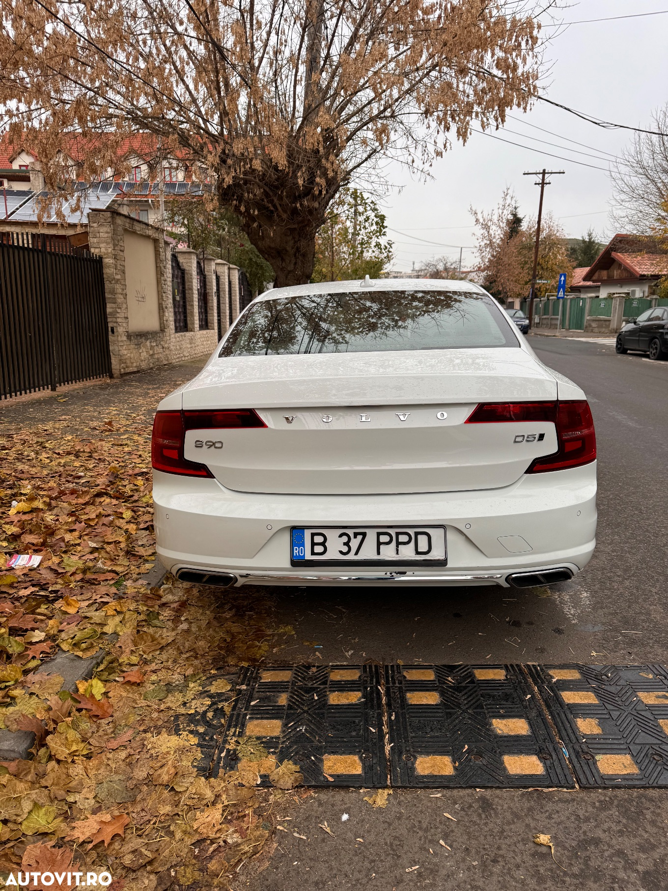 Volvo S90 D5 AWD Geartronic Momentum - 5