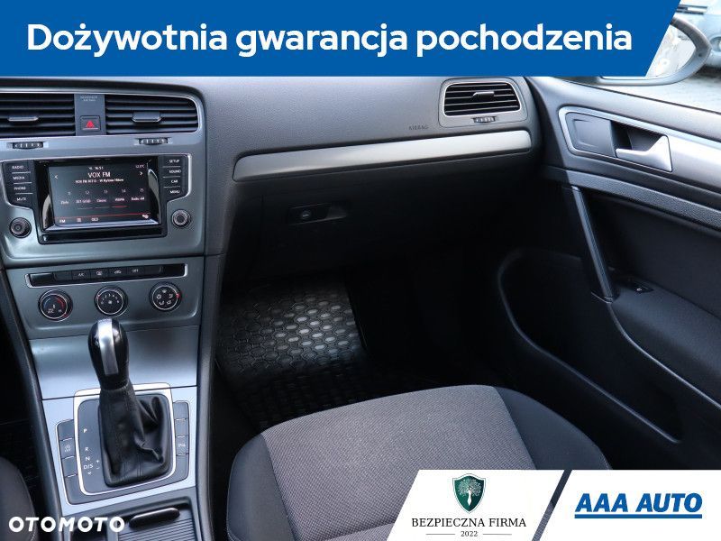 Volkswagen Golf Variant - 9