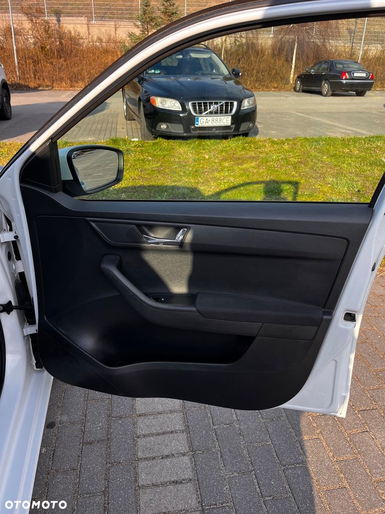 Skoda Fabia 1.0 TSI Ambition - 11