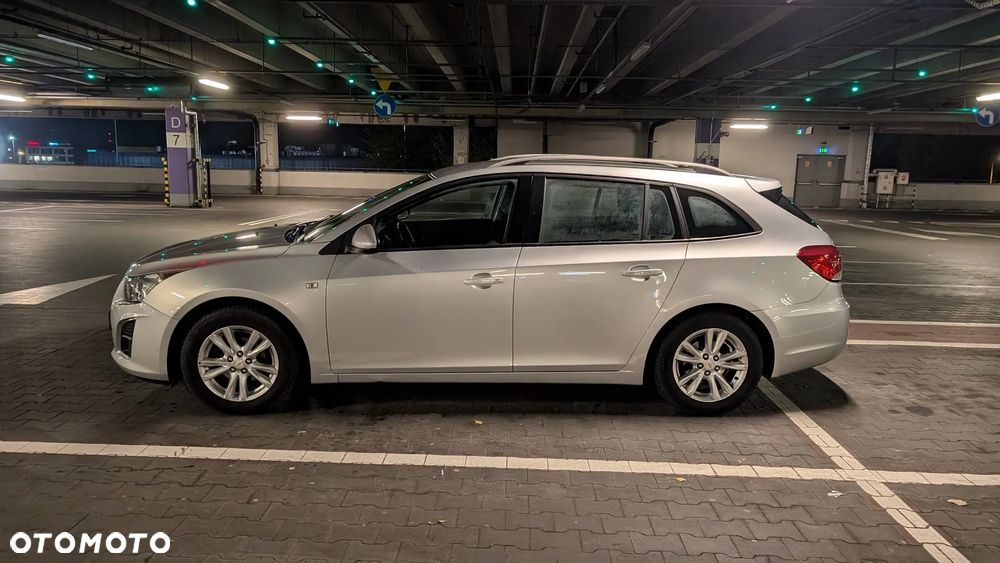 Chevrolet Cruze - 12