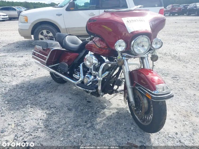 Harley-Davidson Touring Street Glide - 8