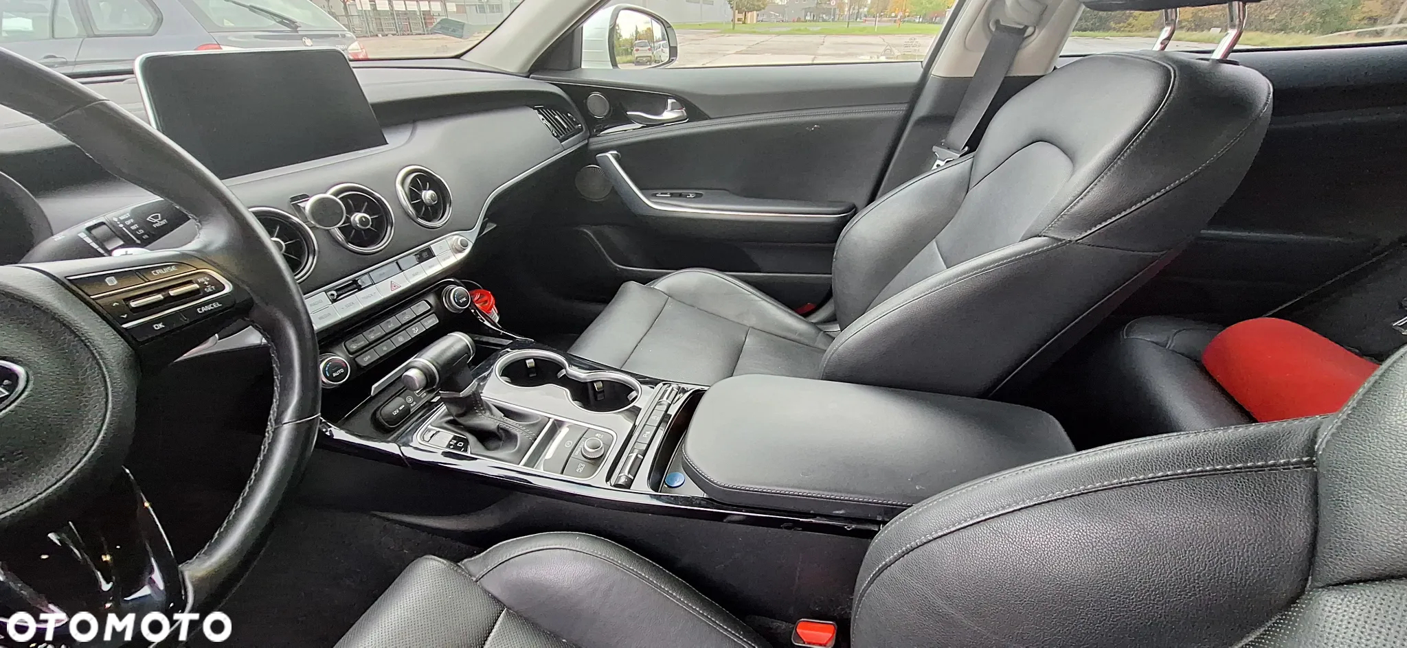 Kia Stinger - 22