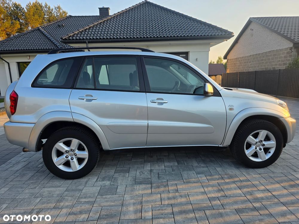 Toyota RAV4 2.0 D-4D Sol - 6
