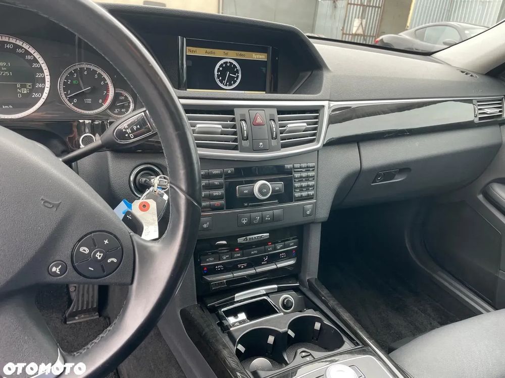 Mercedes-Benz Klasa E 350 4-Matic Avantgarde - 7