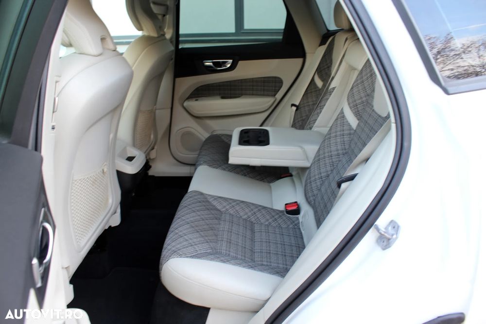 Volvo XC 60 D4 AWD Geartronic Inscription - 9