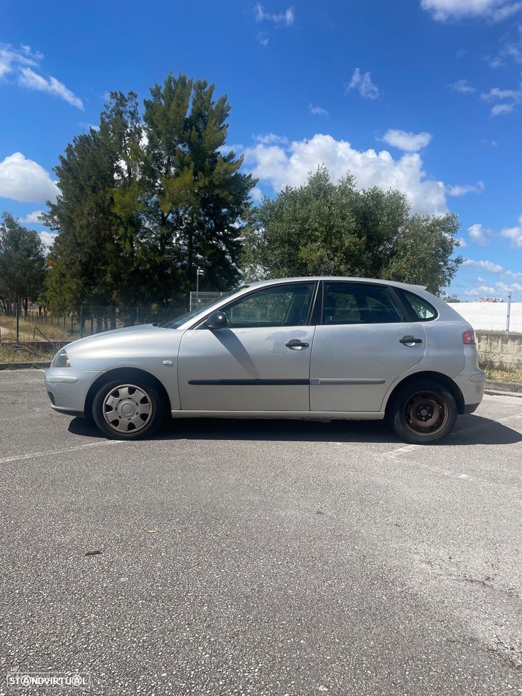 SEAT Ibiza 1.2 12V Stella - 2