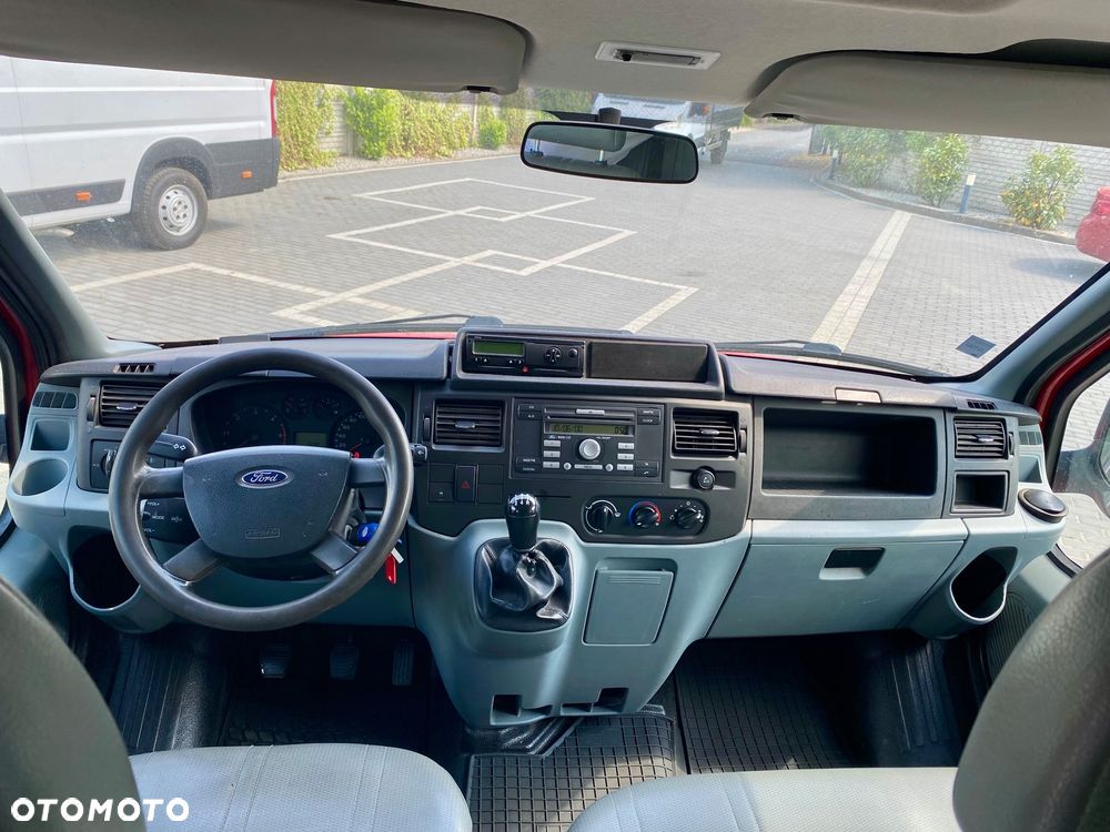 Ford Transit - 9