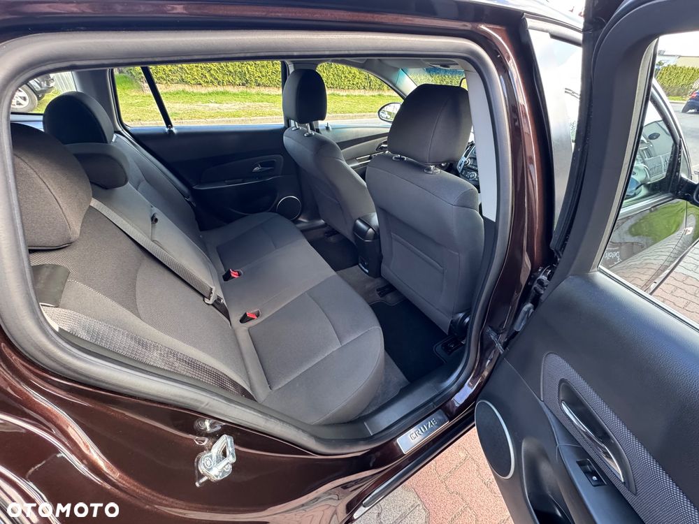 Chevrolet Cruze 1.8 LT - 12