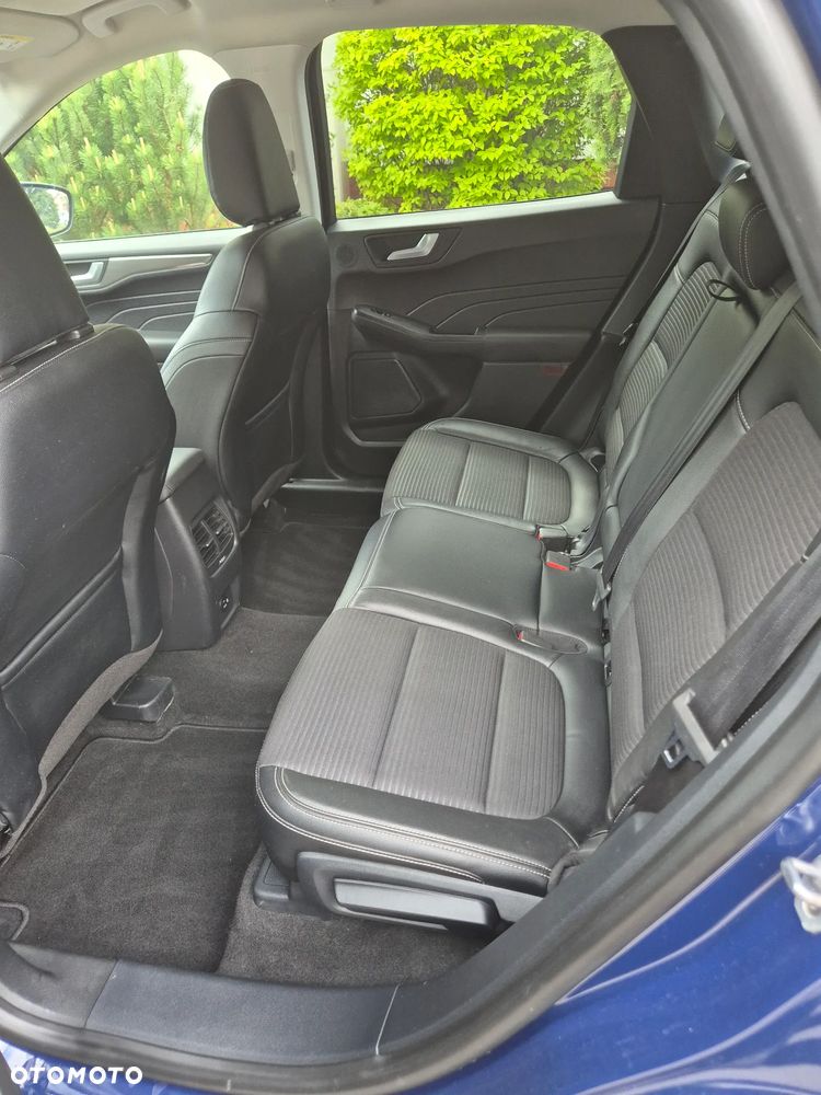 Ford Kuga 2.0 EcoBlue 4x4 TITANIUM X - 34