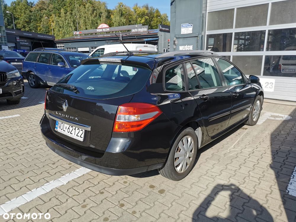 Renault Laguna 2008 photo 2