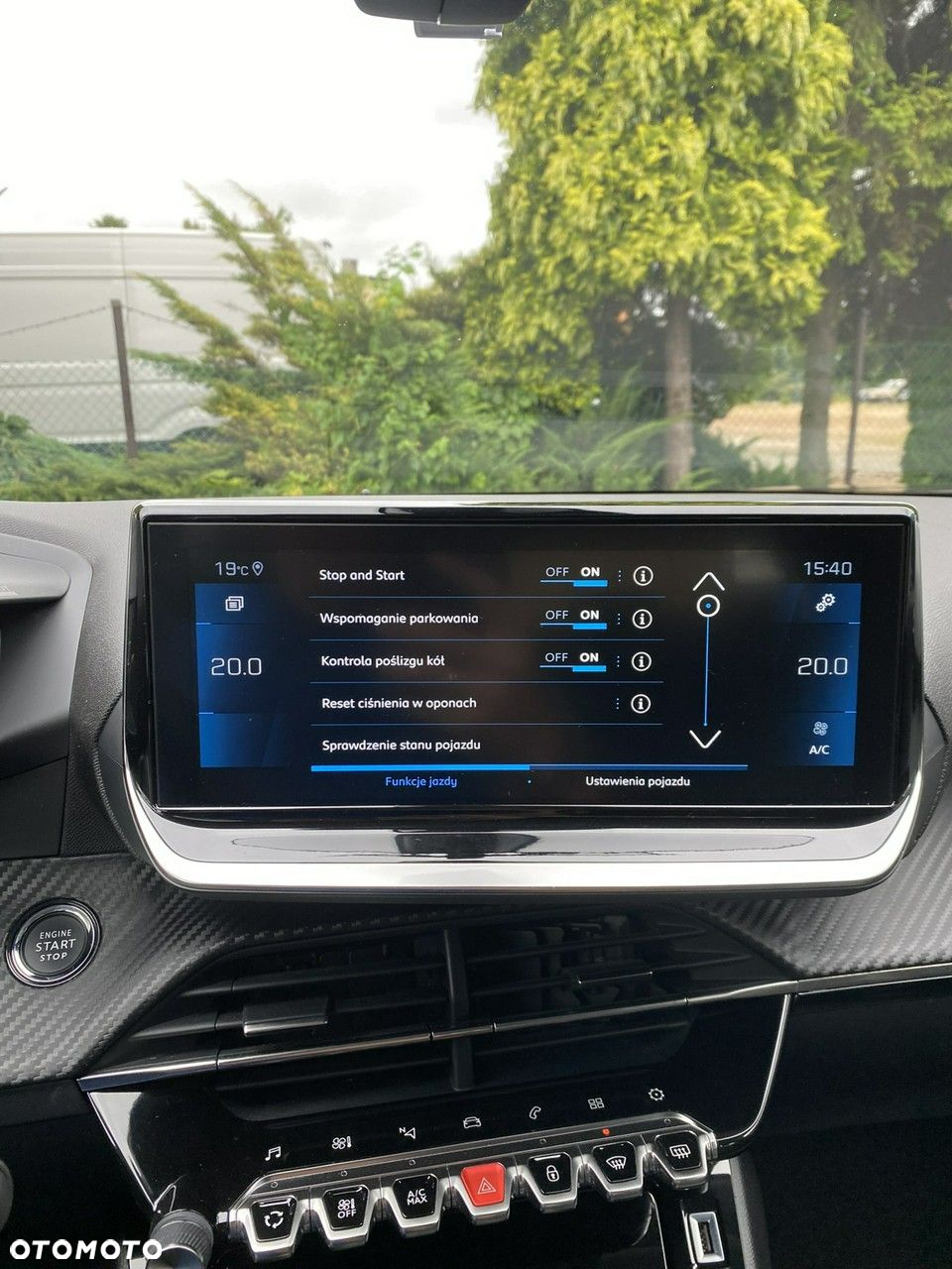 Peugeot 2008 BlueHDi 110 Allure - 28