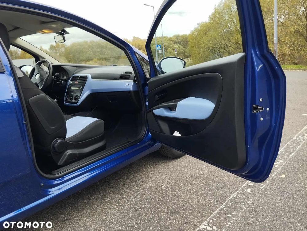 Fiat Grande Punto - 8