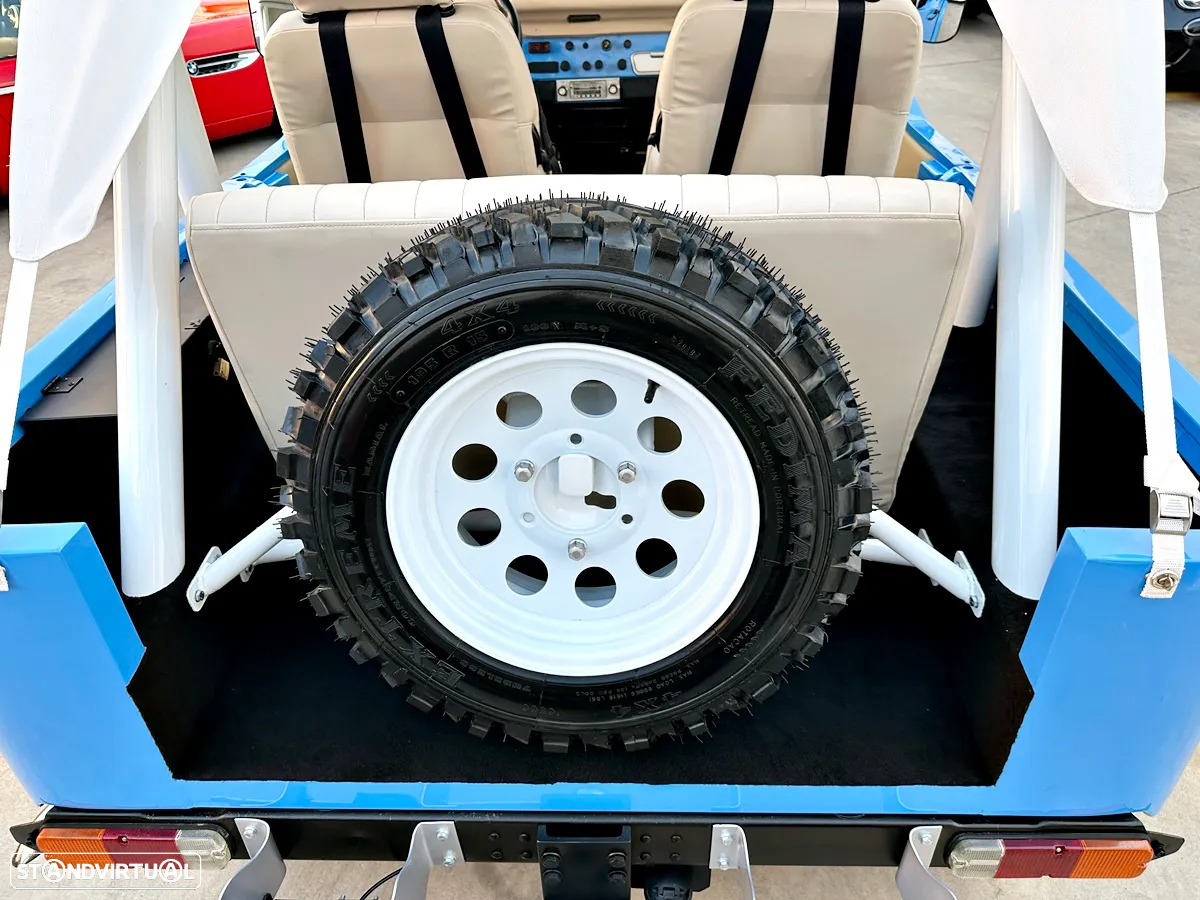 Toyota Land Cruiser - 28
