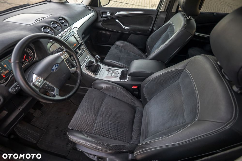 Ford Galaxy 2.2 TDCi Platinium X (Titanium) - 33