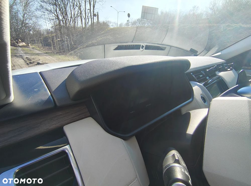 Land Rover Discovery V 2.0 Si4 HSE Luxury - 12