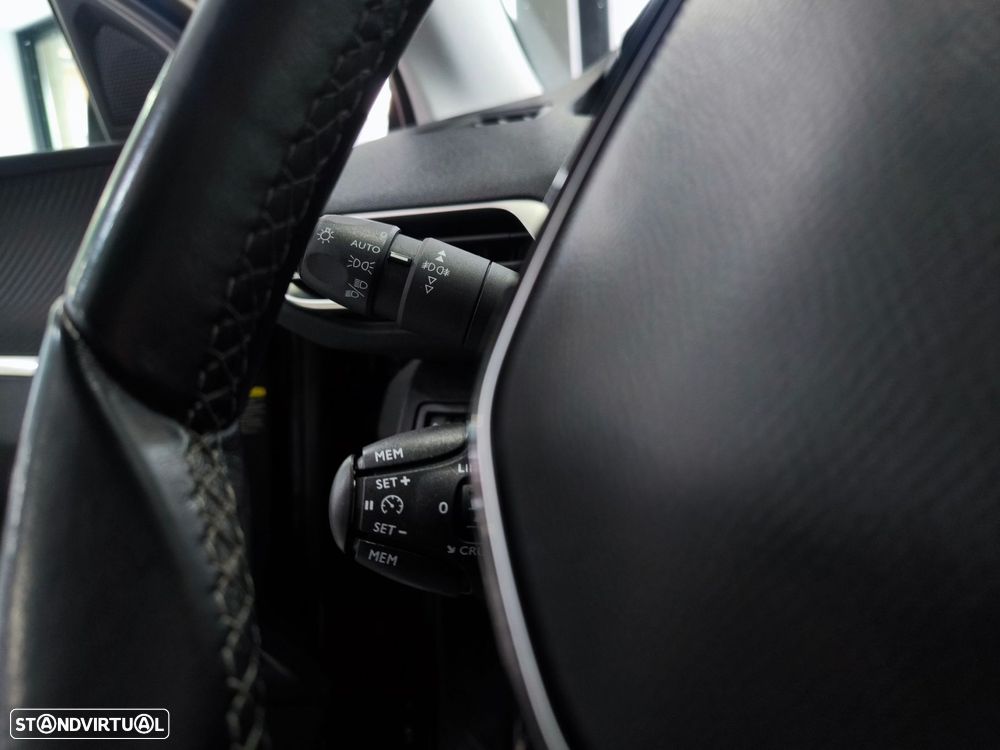 Peugeot 3008 1.5 BlueHDi Active Pack - 18