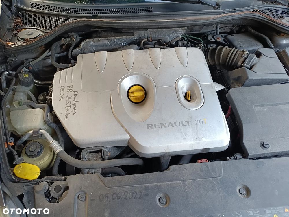 Renault Laguna 2.0T GT - 11
