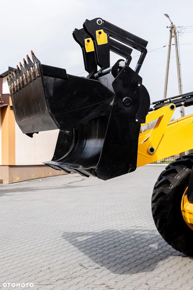 JCB 4CX PRO POWERSLIDE EH Dual Drive | Nowa | bez przebiegu | 110KM - 12