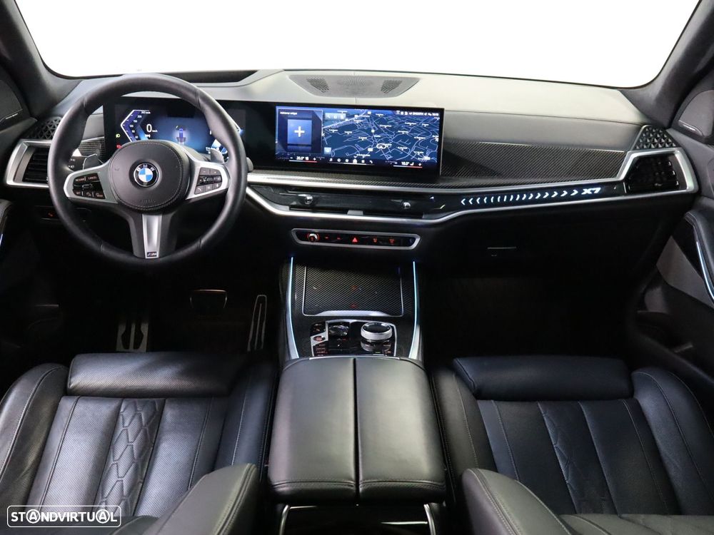 BMW X7 40 d xDrive Pack M Desportivo - 16