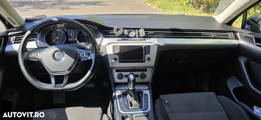 Volkswagen Passat - 14