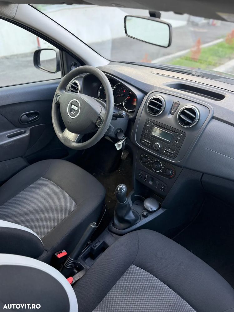 Dacia Sandero - 10