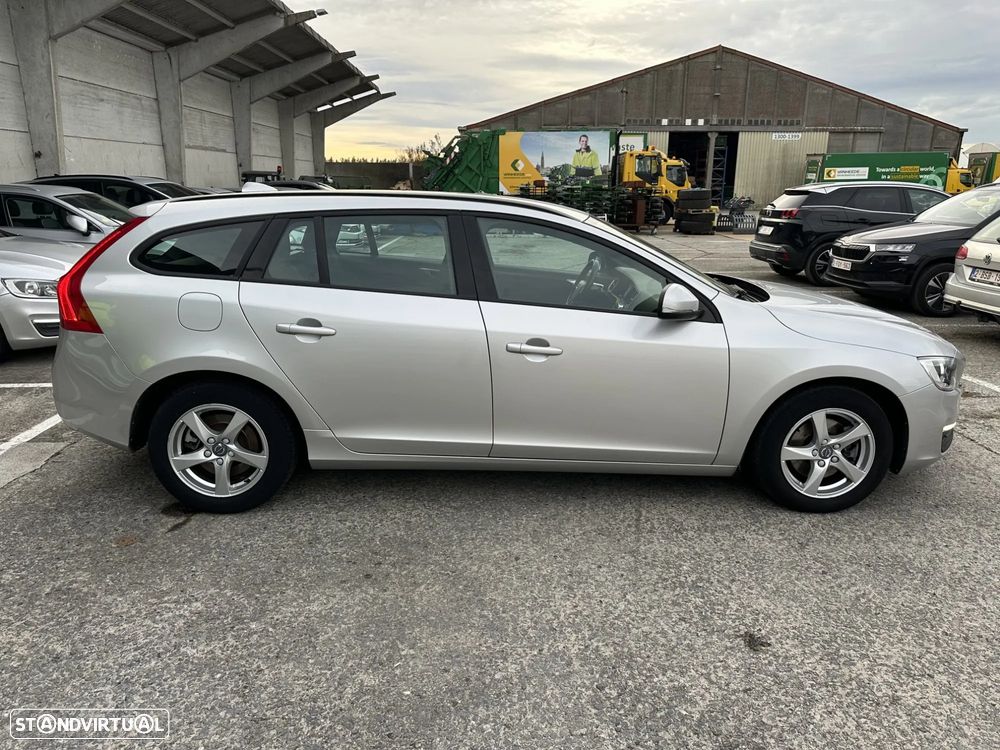 Volvo V60 D2 Geartronic Kinetic - 14