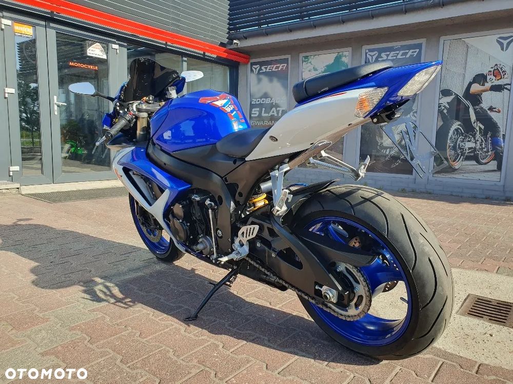 Suzuki GSX-R - 10
