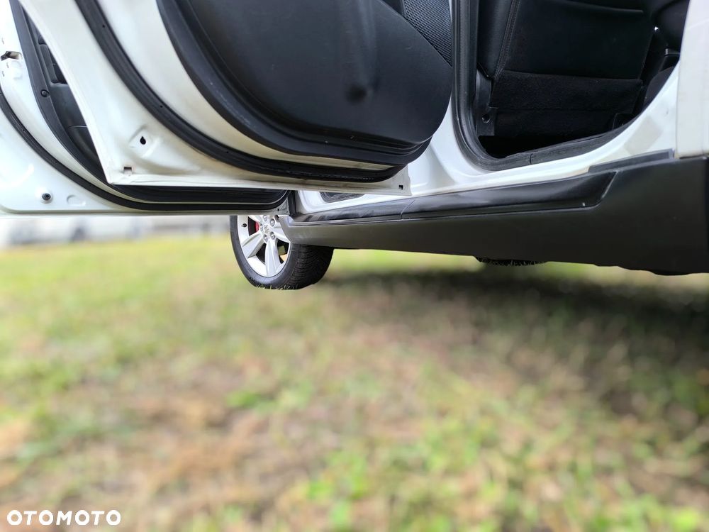 Peugeot 4007 2.2HDi Platinum Euro5 - 24