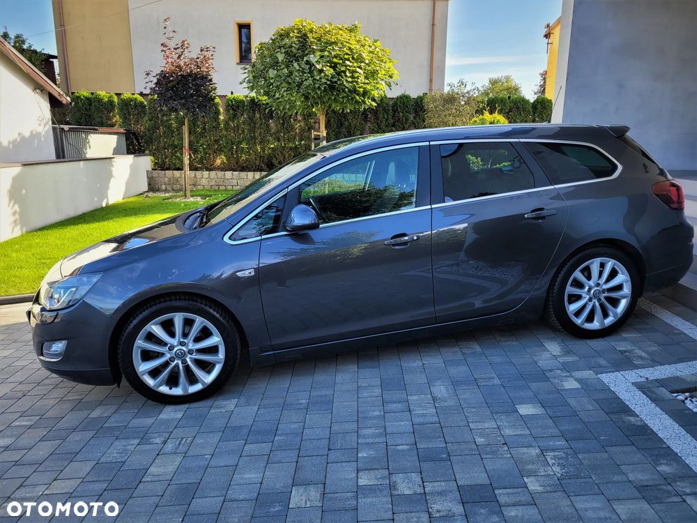 Opel Astra 1.6 Turbo - 14
