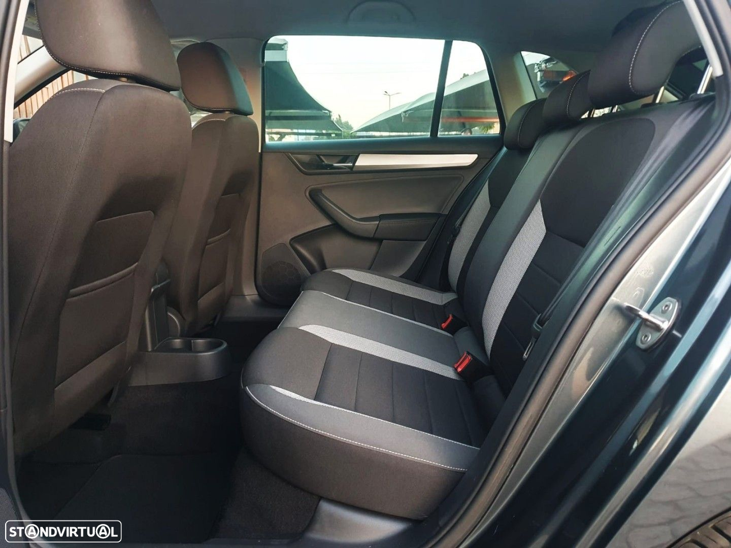 Skoda Rapid Spaceback 1.0 TSI Ambition - 17