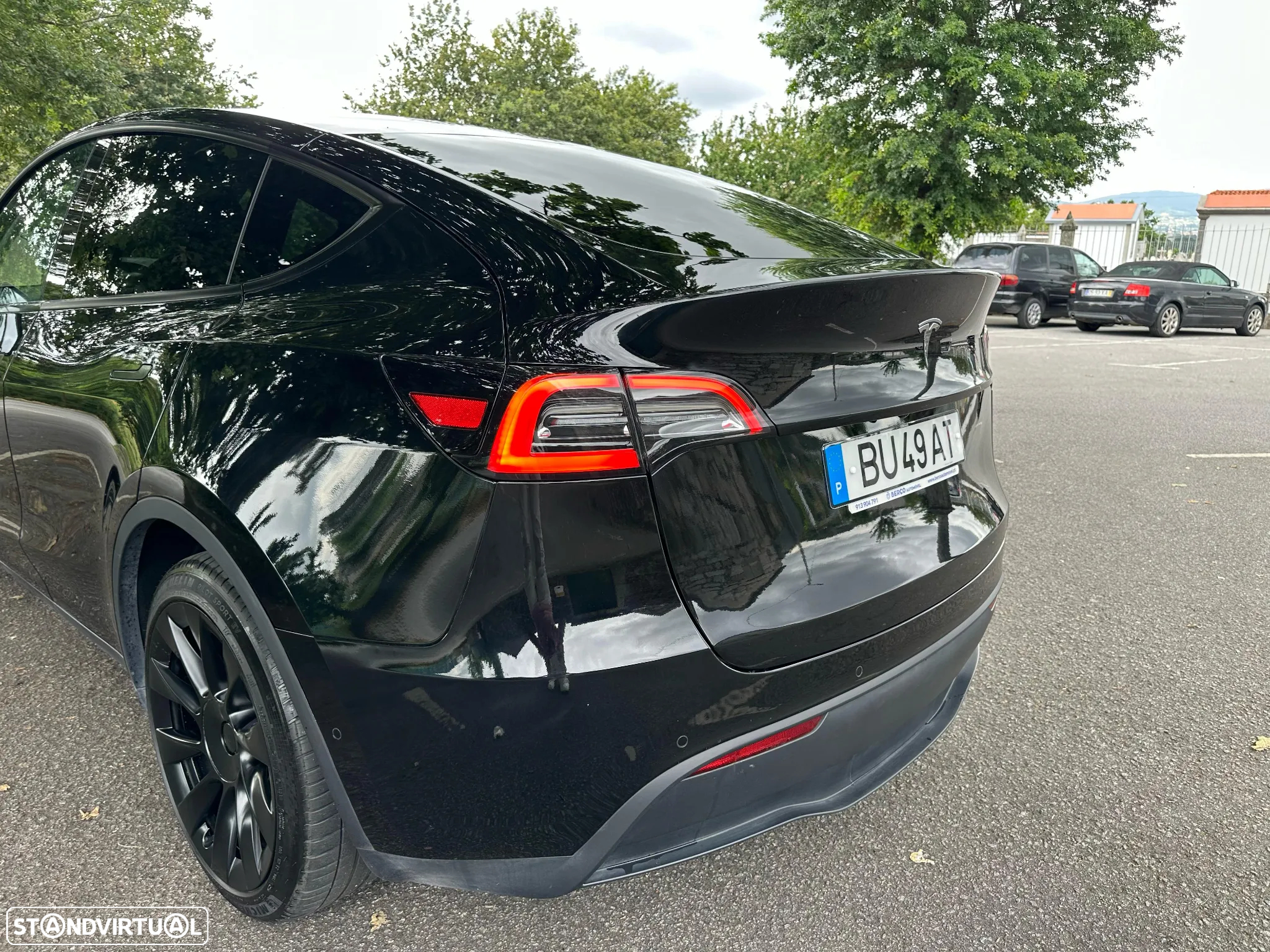 Tesla Model Y Long Range Dual Motor AWD - 15