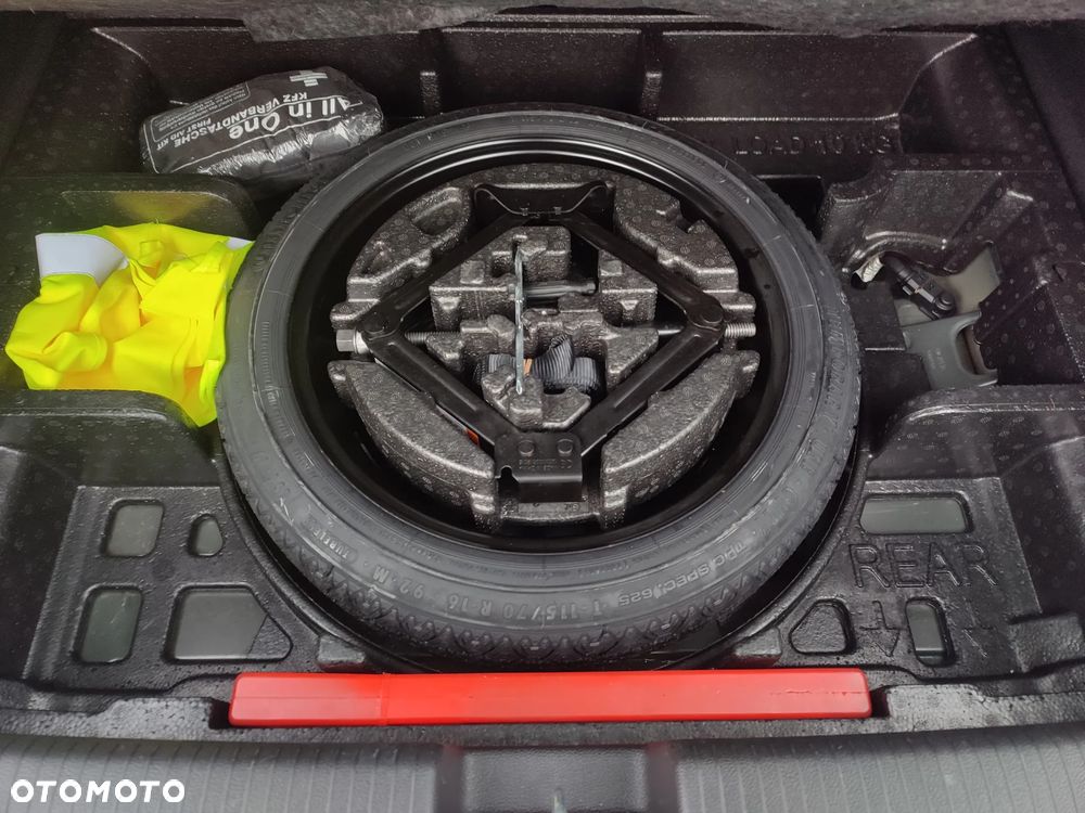 Opel Astra 1.4 Turbo Business - 21