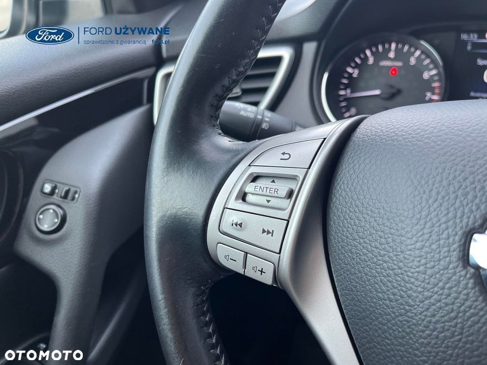 Nissan Qashqai 1.2 DIG-T N-Connecta Xtronic EU6 - 17