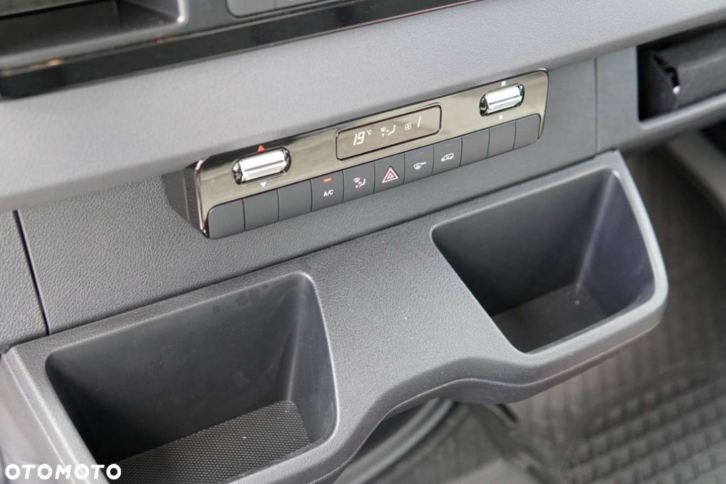 Mercedes-Benz Sprinter - 17