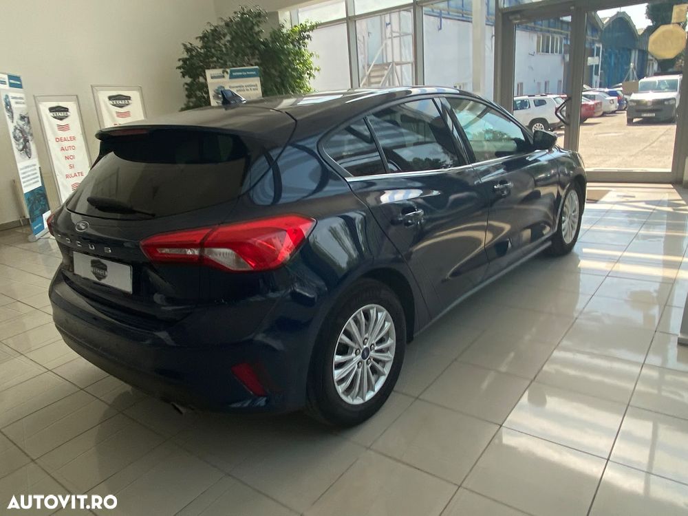 FORD Focus 2020 — imagine 7