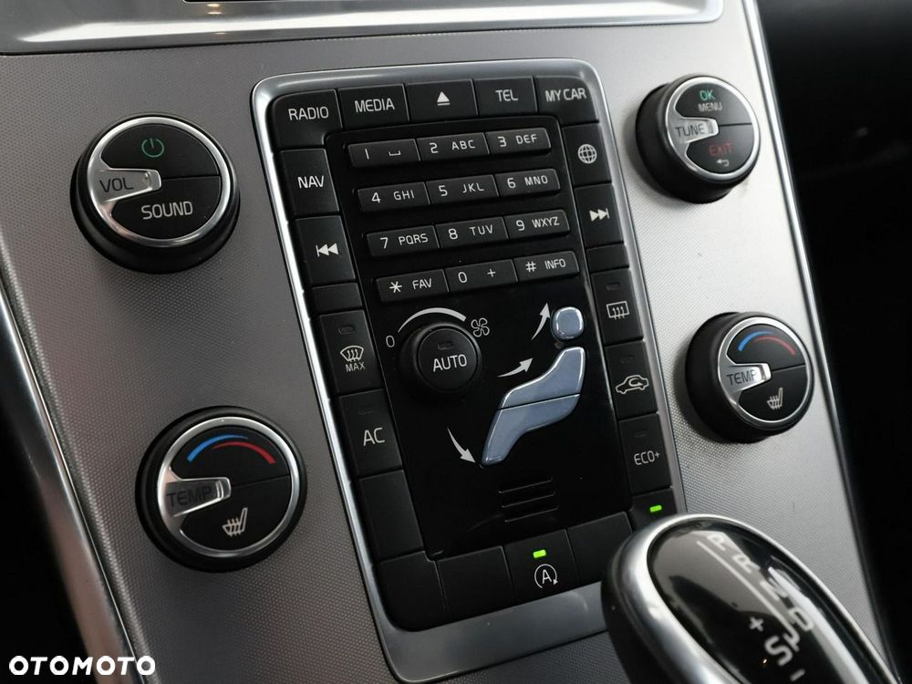Volvo XC 60 D3 Drive-E Kinetic - 28