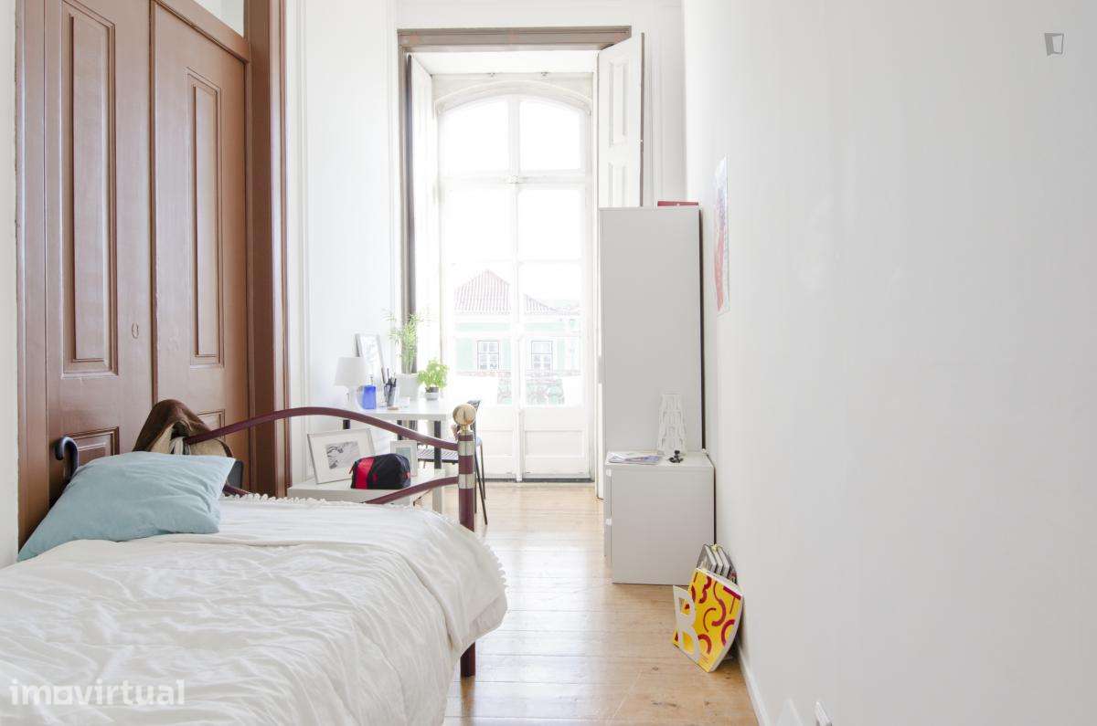 Quarto - localizado em Alcântara Lisbon - Grande imagem: 2/20