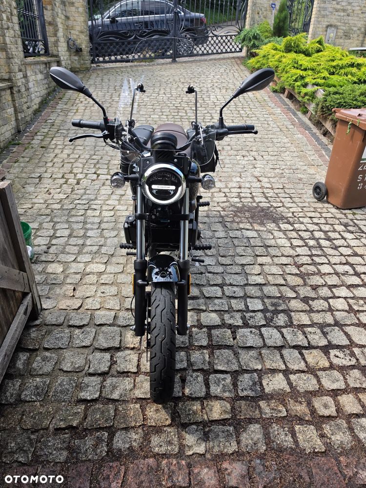 QJMOTOR SRV 125 - 1