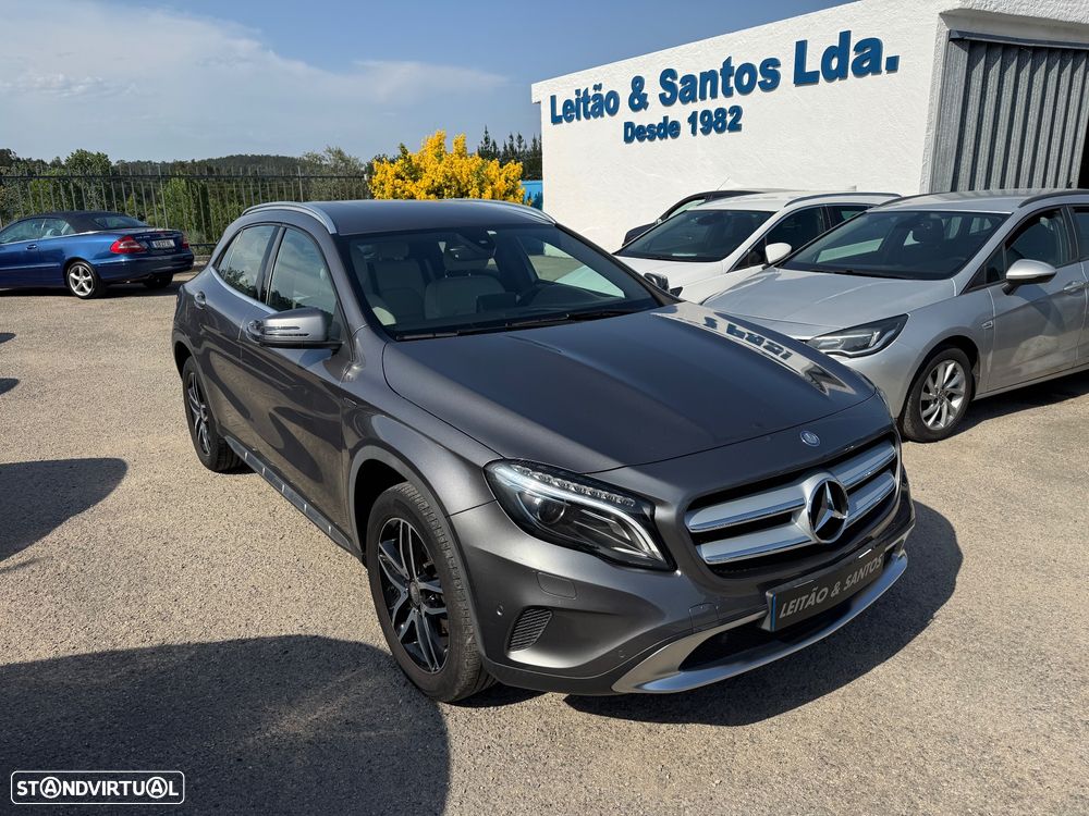 Mercedes-Benz GLA 180 d Urban - 42