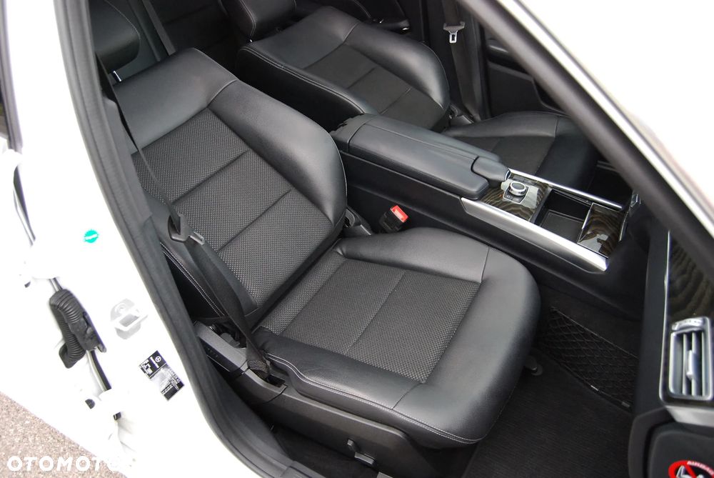 Mercedes-Benz Klasa E 250 CDI 4Matic 7G-TRONIC Avantgarde - 33