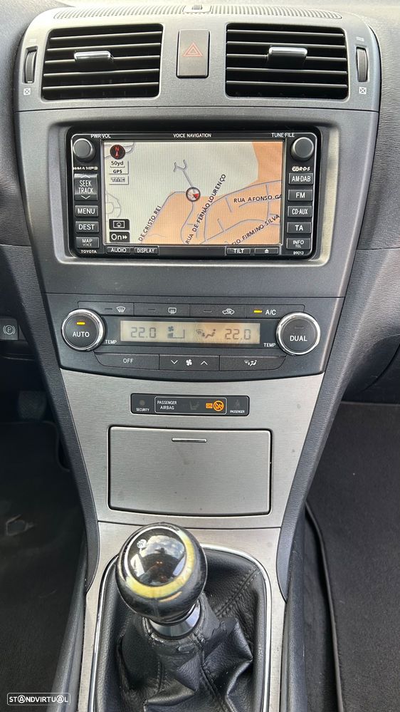Toyota Avensis SW 2.0 D-4D Premium Sport+GPS - 15
