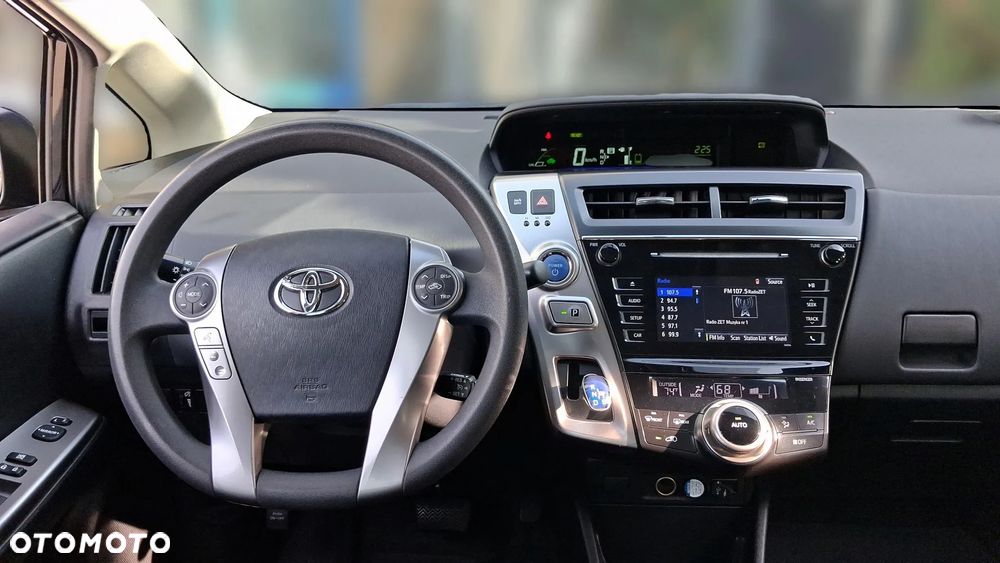 Toyota Prius+ Hybrid 135 Active - 23