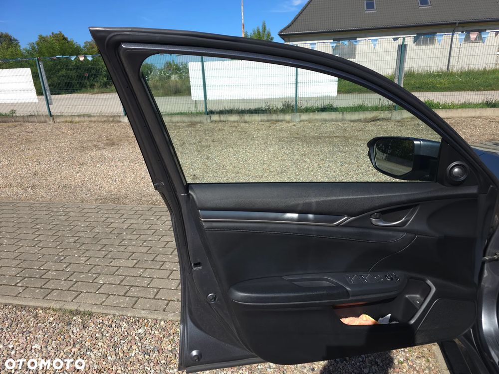 Honda Civic 1.5 T Executive CVT - 19