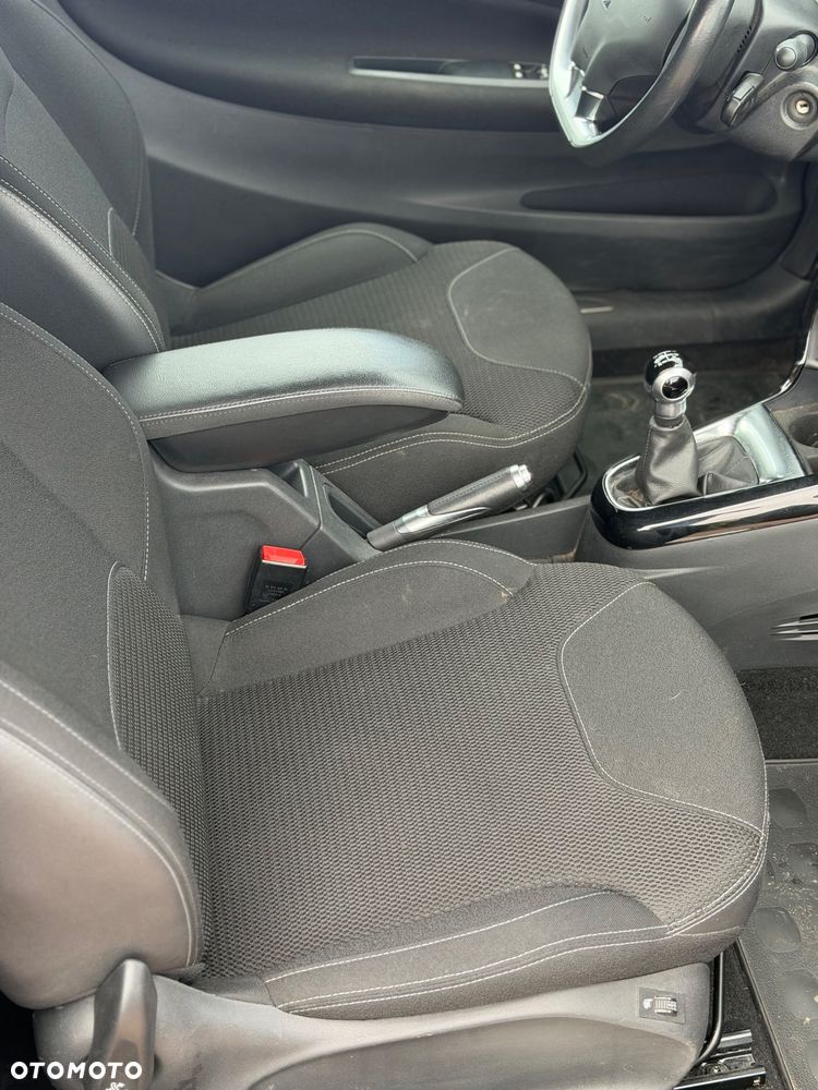 Citroën DS3 1.6 HDi SoChic - 11