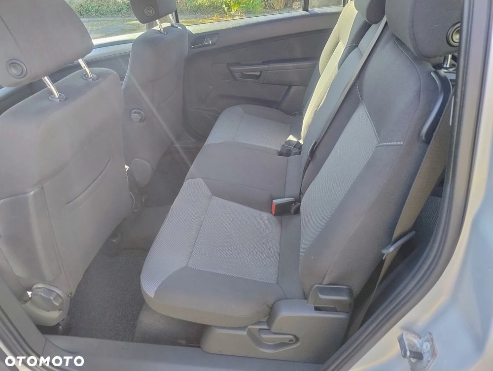 Opel Zafira 1.8 Enjoy - 13