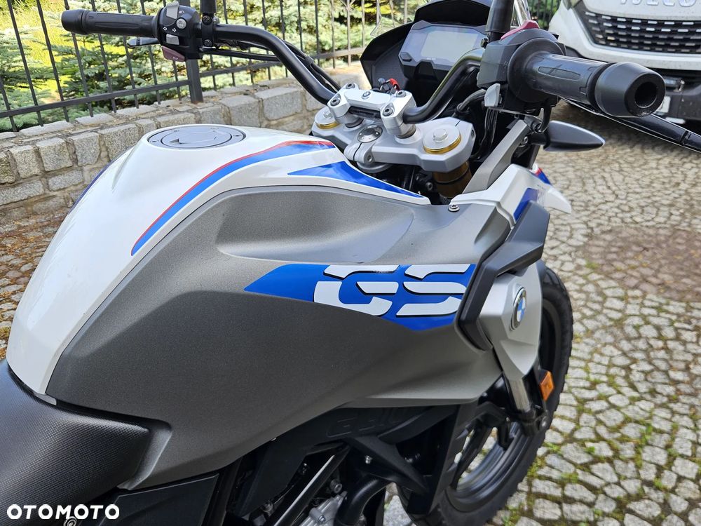 BMW G - 19