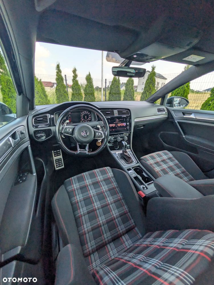 Volkswagen Golf GTI Performance BlueMotion Technology DSG - 20