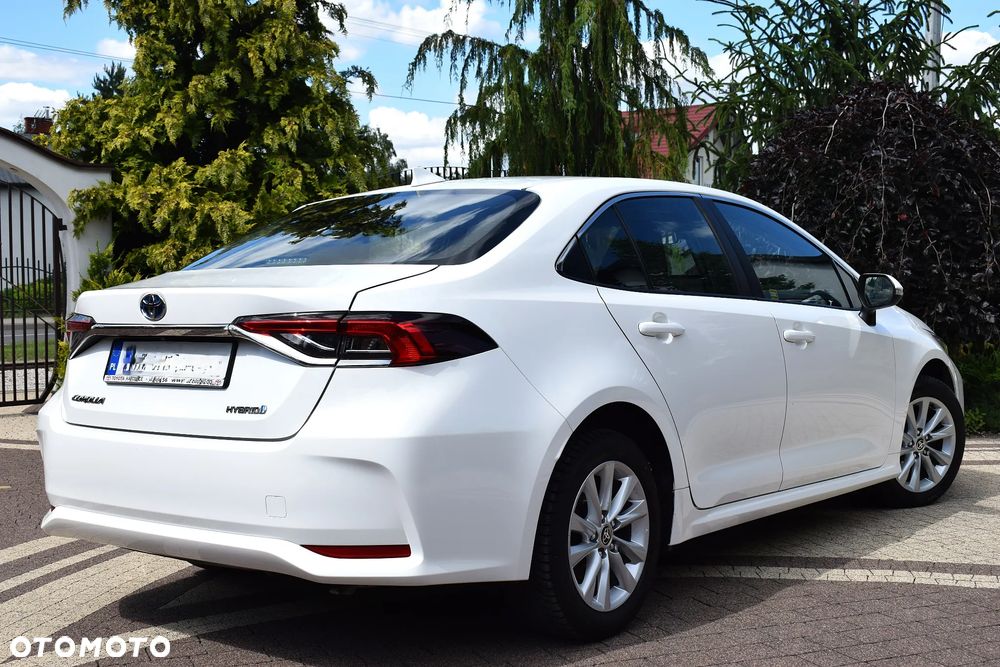 Toyota Corolla 1.8 Hybrid Style - 17