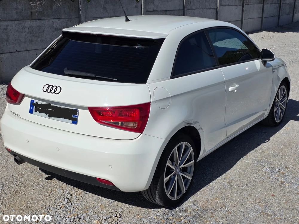 Audi A1 3-drzwiowe 1.2 TFSI S line edition - 16